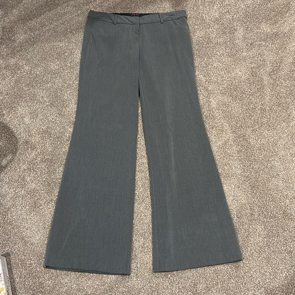 Juniors gray dress pants size 5